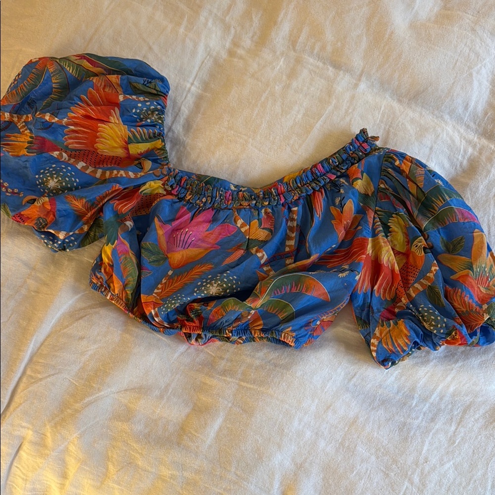 FARM Rio Off-Shoulder Crop Top - Picture 5 of 6